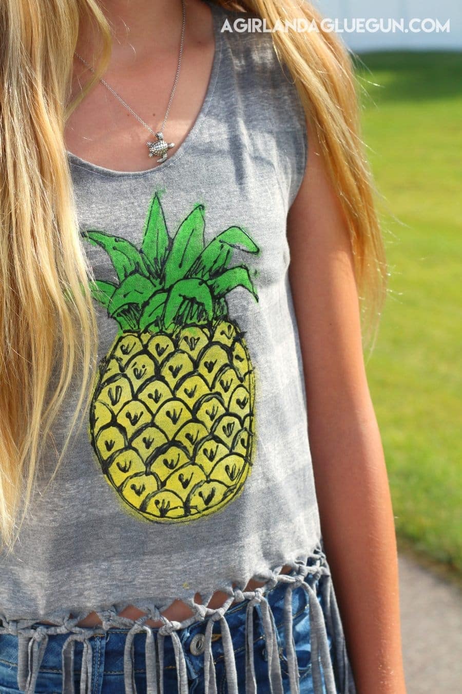 How to make a fringe tank top from a t-shirt. Includes instructions to paint the pineapple too! 