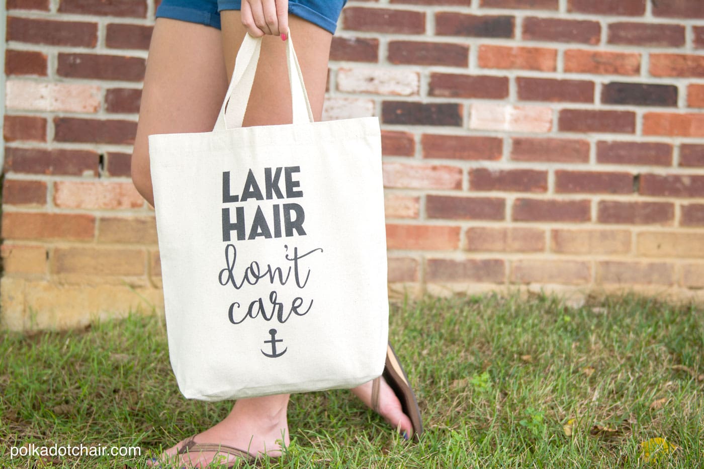 DIY "Lake Hair Don't Care" Stenciled Summer Tote bag with free svg file download by Melissa of polkadotchair.com