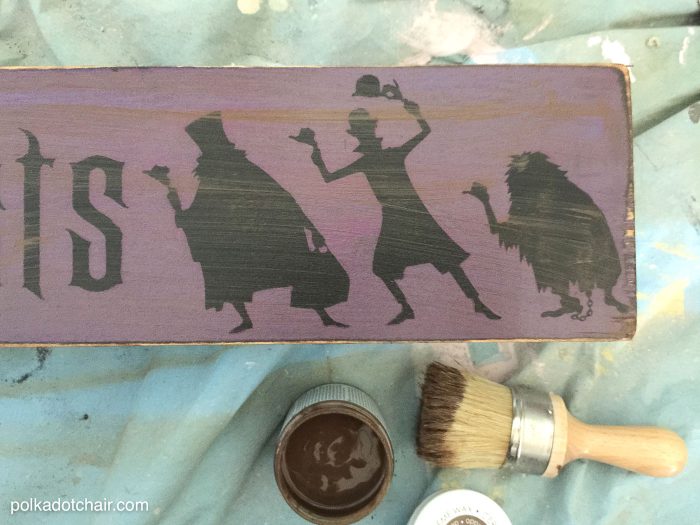 How to make your own Wood Halloween Sign; A cute "Beware of Hitchhiking Ghosts" Haunted Mansion Inspired DIY Project!