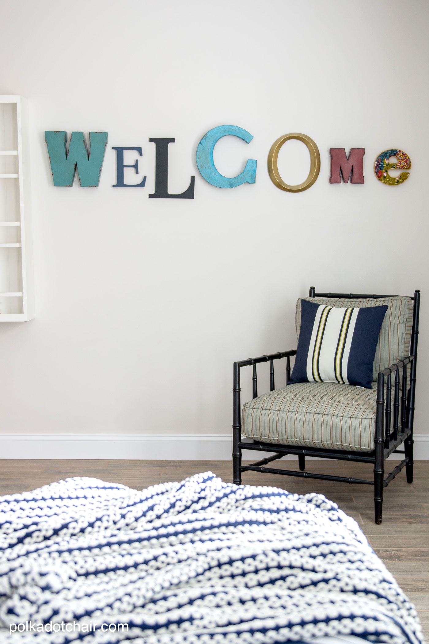 Blue and white bedroom decorating ideas and yogabed review on polkadotchair.com