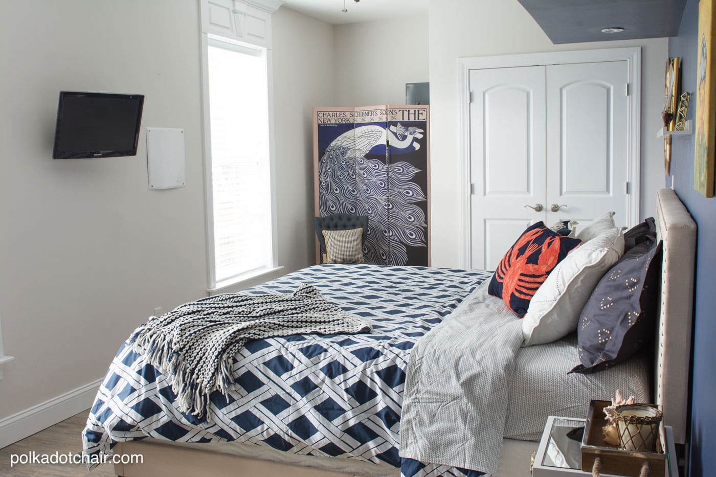 Blue and white bedroom decorating ideas and yogabed review on polkadotchair.com