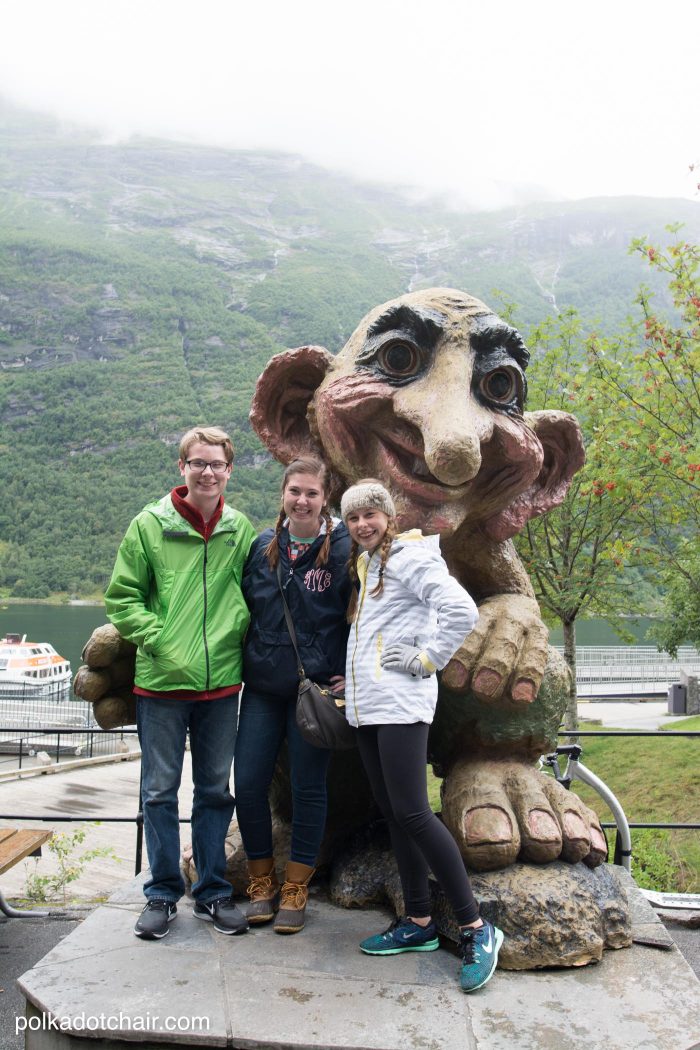 Snapshots of the Norwegian fjords and things to do in Norway. Sugestões para férias de cruzeiro norueguês para famílias.