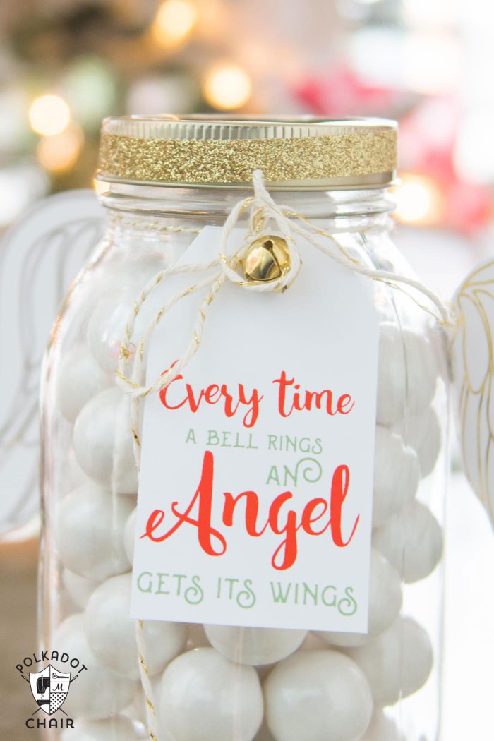 Cute Angel Christmas Mason Jar Gift Ideas and printable Christmas tags and angel wings on polkadotchair.com