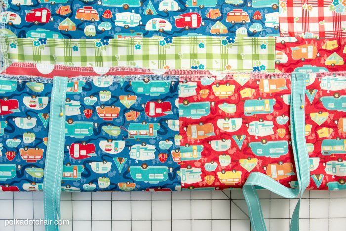 DIY Patchwork Waterproof Picnic Blanket Pattern, an easy to sew tutorial for a picnic blanket that rolls up!