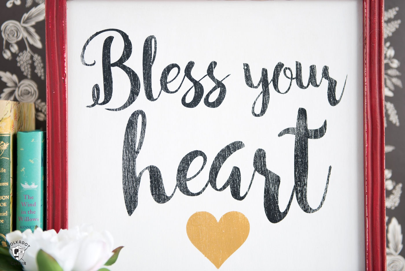 How to make a hand painted wood sign- This "Bless your Heart" sign is such a cute craft idea for Valentine's Day or for everyday!