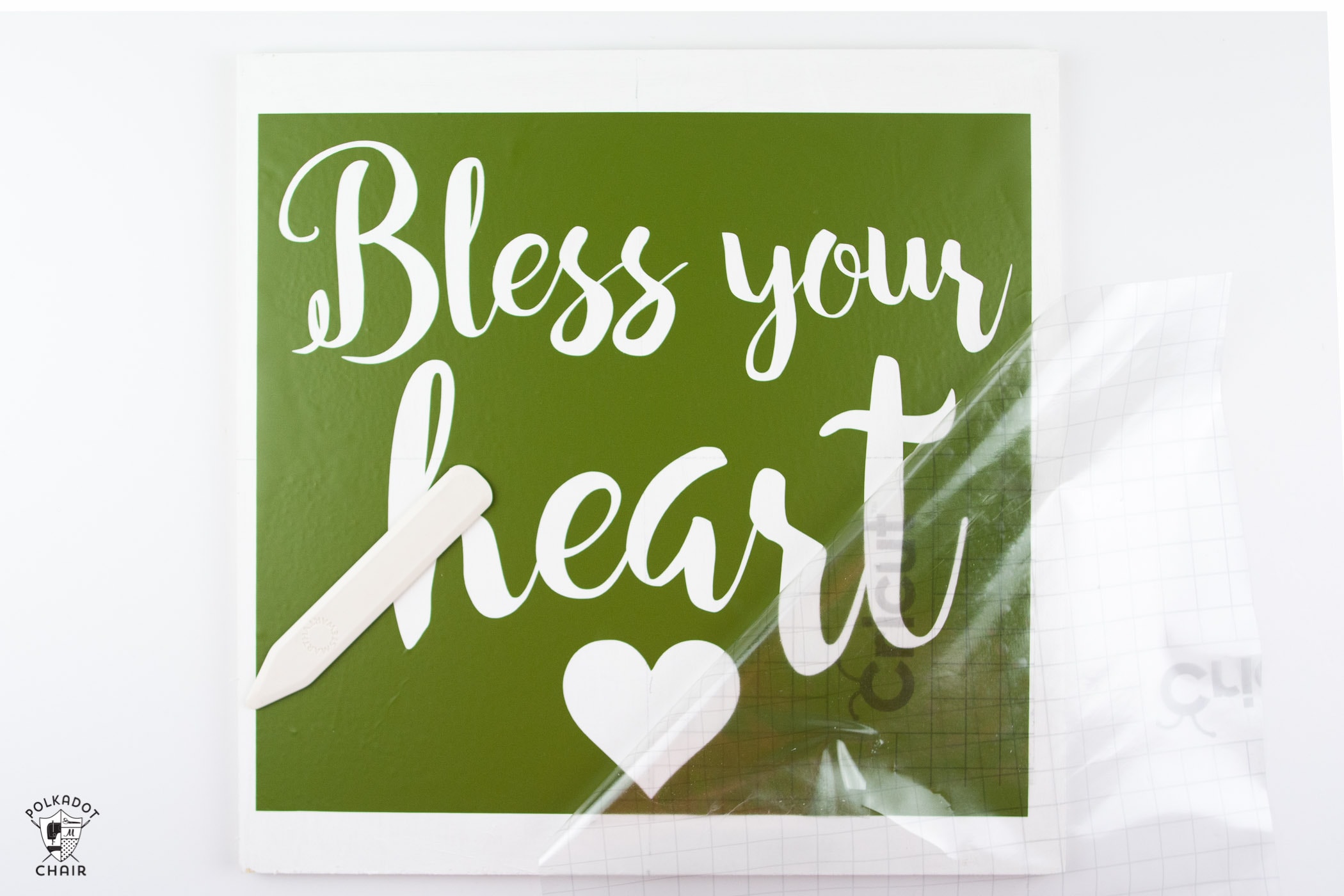 How to make a hand painted wood sign- This "Bless your Heart" sign is such a cute craft idea for Valentine's Day or for everyday!