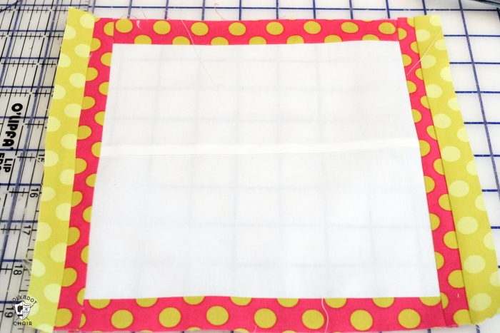 Free pattern for a Derby Jockey Silks Table Topper - cute idea for a Kentucky Derby sewing, craft or decorating project!