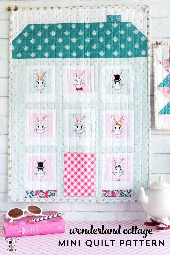 Super cute Wonderland themed Mini Quilt Patterns- these would be so cute as wall hangings in a little girls room or as a baby doll quilt!