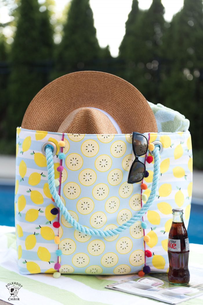 Learn how to sew a cute oversized pool bag with this Oversized Beach Bag Sewing Pattern - so roomy and such a simple free pattern!