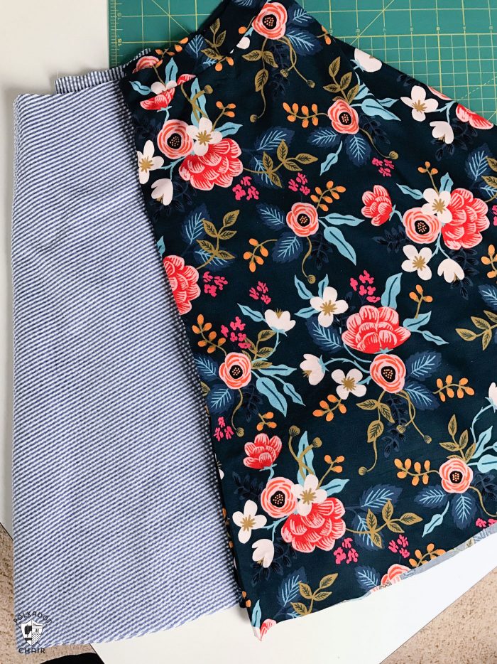 How to sew a half circle skirt with a zipper. A free sewing tutorial teaching you how to make a circle skirt out of seersucker or rayon. Such a cute summer DIY project!