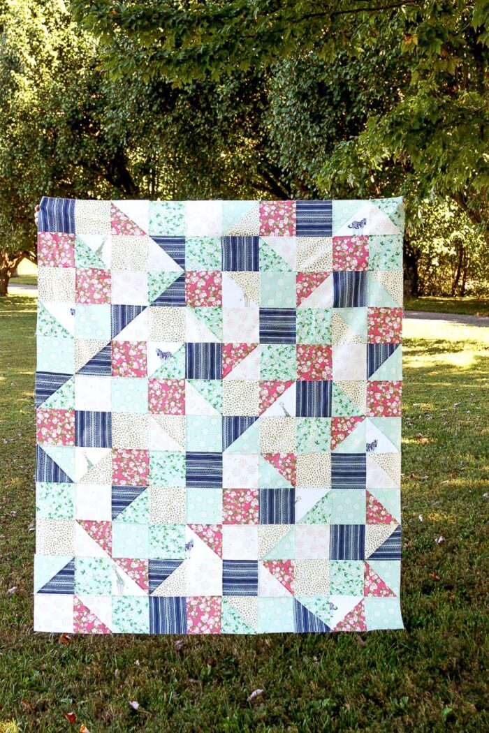 Cute free Lap Quilt Tutorial, the Hidden Safari Party quilt -