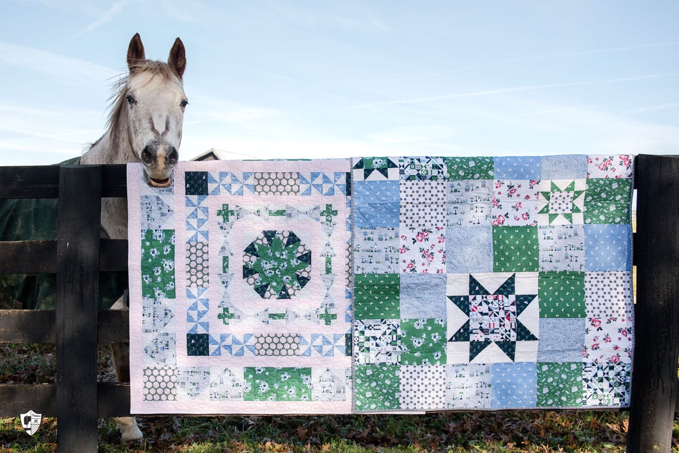 Free pattern for a Simple Sawtooth Star Baby Quilt - so fast to stitch up - great for a beginning quilter! #quilts #babyquilt #beginningquilter #quilttutorial