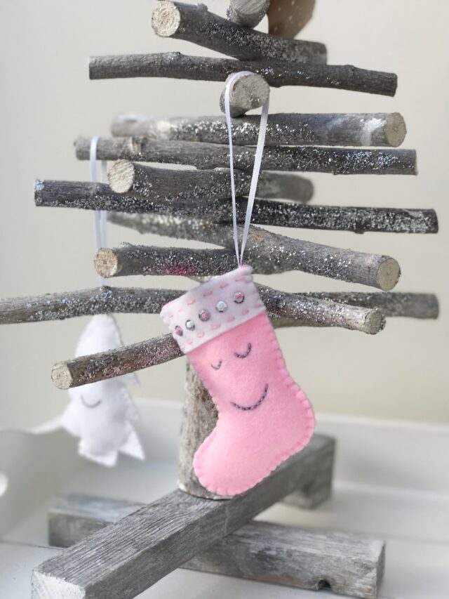 Handmade Felt Stocking, Tree & Star Christmas Ornaments Pattern Story