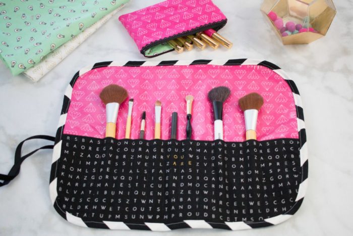 Free Make Up Brush Roll Sewing Tutorial by Sweet Red Poppy. Learn how to sew a make up brush roll case, could also be used for a jewelry roll. Great gift for travelers