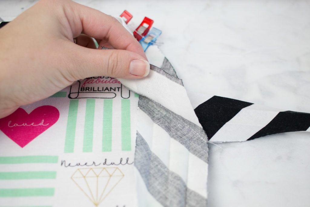 DIY Makeup Brush Roll - Easy, Free Pattern