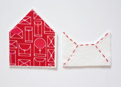 A free pattern for "Love Notes" a Valentine's Day Craft idea. A felt envelope tutorial - with hand embroidery and felt applique #ValentinesDay #ValentinesDayCraft #FeltEnvelope #FeltCrafts #FeltProject #EmbroideryHoopArt