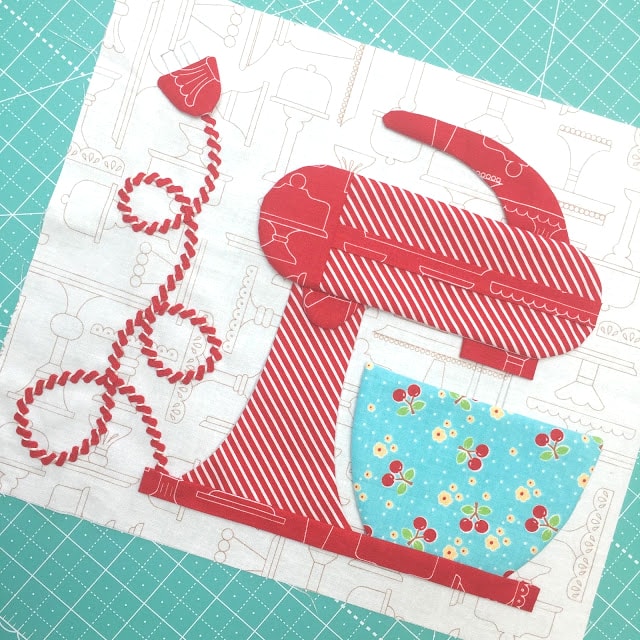 Lori Holt Bake Sale Quilt Along, Mixer block turned into a mini quilt. A cute vintage inspired mini quilt pattern