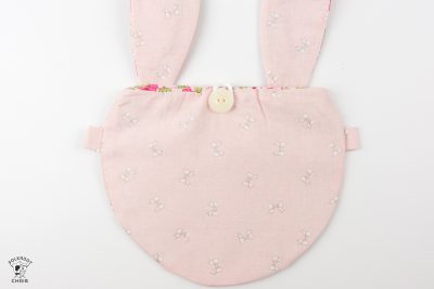 How to make a bunny purse, a free bunny sewing pattern for the Cricut Maker - cute kids purse ideas #Cricut #CricutMade #CricutMaker #BunnyPurse #BunnySewingPattern