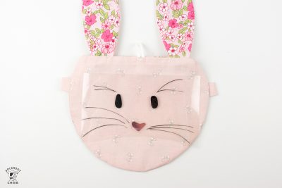 How to make a bunny purse, a free bunny sewing pattern for the Cricut Maker - cute kids purse ideas #Cricut #CricutMade #CricutMaker #BunnyPurse #BunnySewingPattern