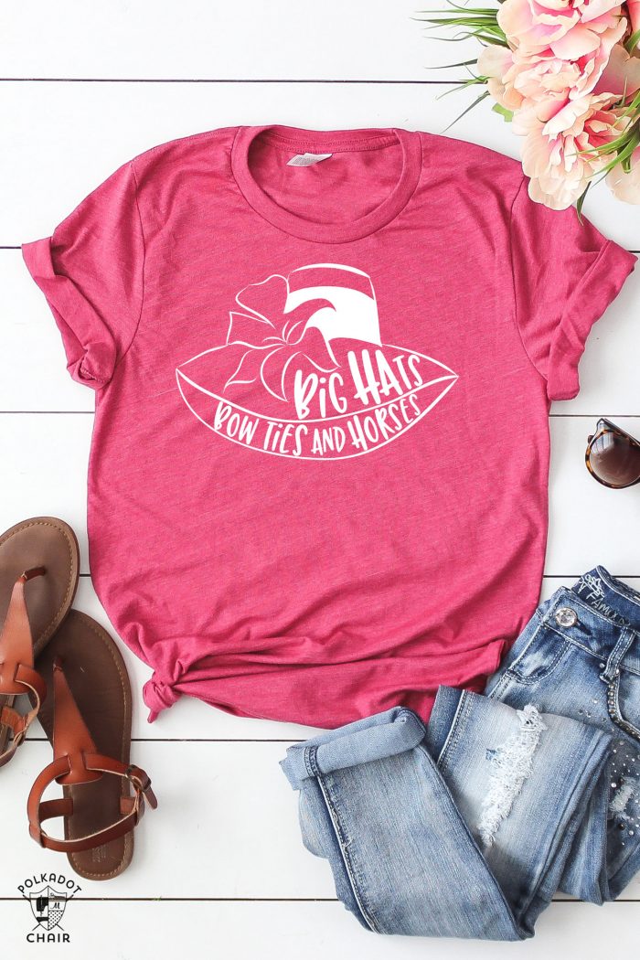 DIY Kentucky Derby T-Shirt; Big Hats Bow Ties and Horses, cute sayings for Derby T-shirts #KentukcyDerby #DerbyTshirts #derbytee #DIYTshirt #DIYkentuckyDerby