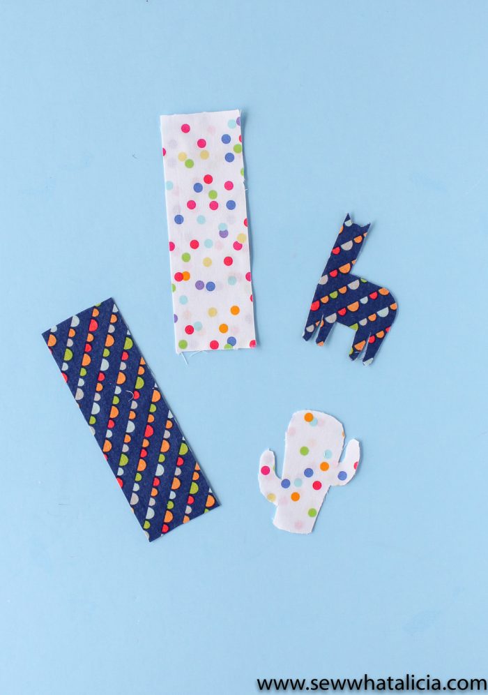 How to make bookmarks out of fabric a fun back to school craft idea - easy fabric bookmarks tutorial #bookmarks #Diybookmarks #easyschoolproject #backtoschool #backtoschoolcrafts #kidscraftsschool #summerreading