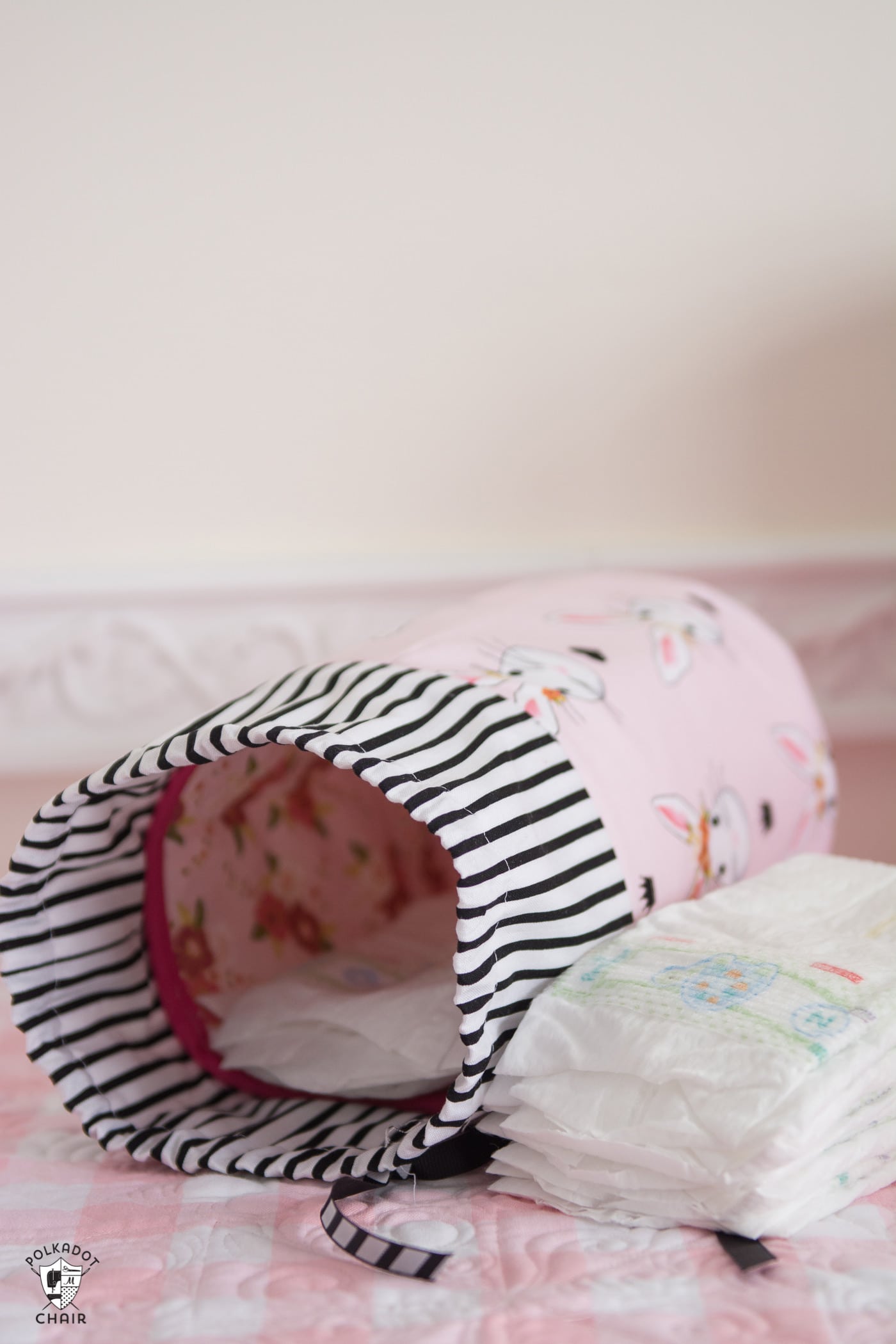 Learn how to make fabric storage bins with this sewing pattern. Round padded storage bins, great for organization projects! #fabricbins #fabricstorage #fabricbasket #sewingpattern #DIYBasket 