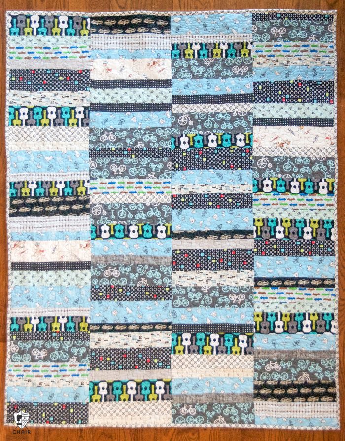 Scrappy baby quilt deals