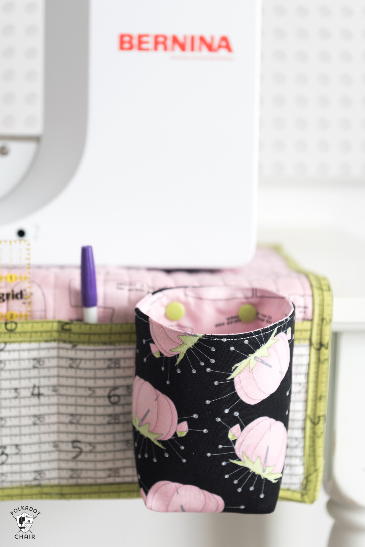 How to Make a Sewing Machine Mat Polka Dot Chair