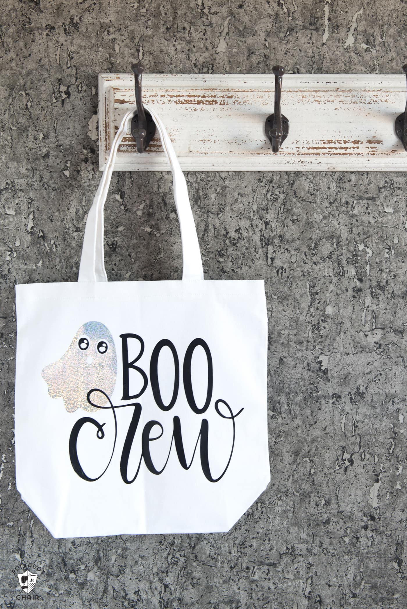 Download DIY Trick or Treat Bags and Free Cricut Halloween SVG Files