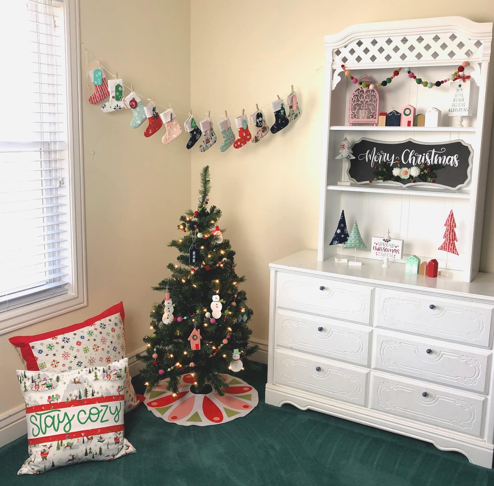 Christmas themed kids room.