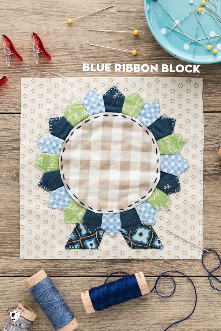 Splendid Sampler Blue Ribbon Quilt Block