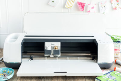 How Does a Cricut Machine Work and What Does it Do?