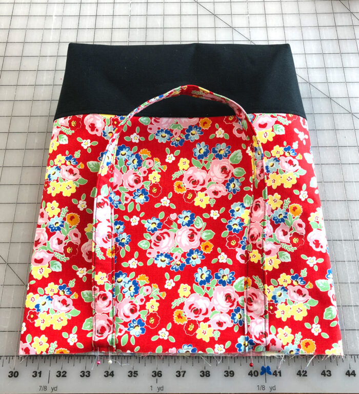 outside of tote bag on cutting mat