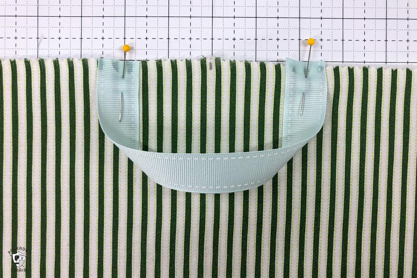 EASY Reading Pillow Pattern - The Polka Dot Chair