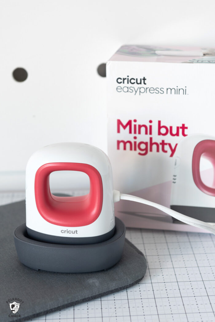 Cricut EasyPress mini iron and packaging. 