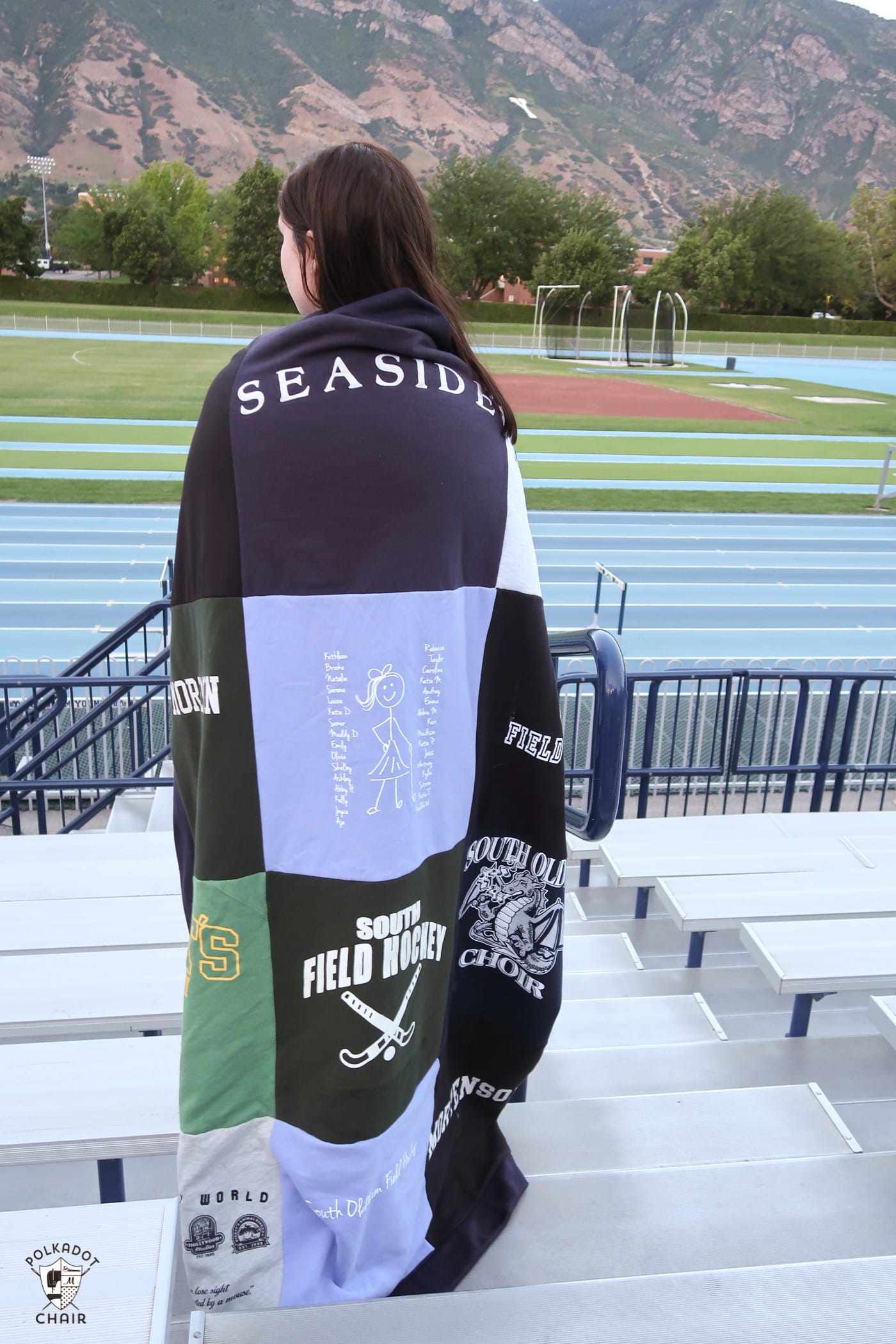 SelfBinding Sweatshirt Blanket Tutorial; Polka Dot Chair