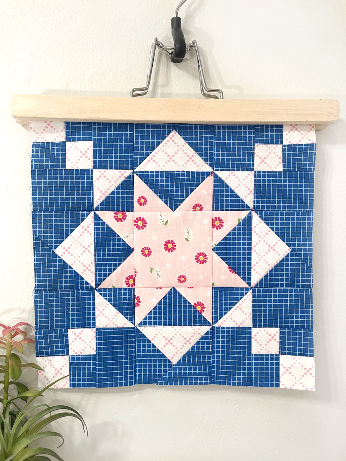 RBD Challenge Block 7; Reach for the Stars Quilt Block | Polka Dot Chair