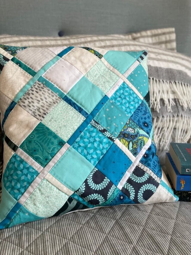 cropped-plaid-quilted-pillow-tutorial.jpg