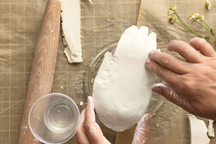 hand molding clay