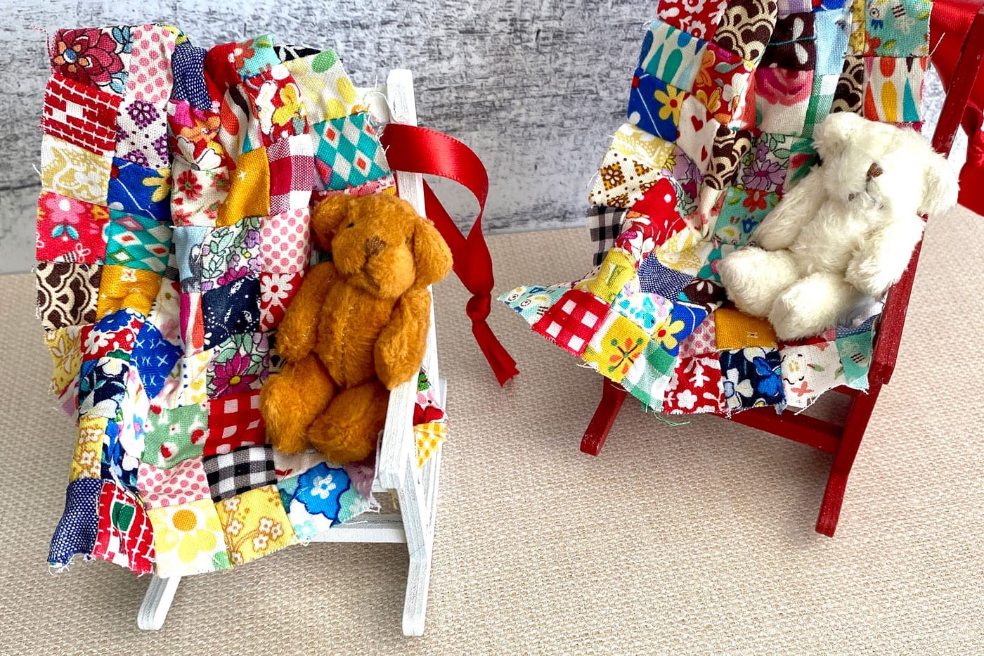 photo of miniature quilt with teddy bear