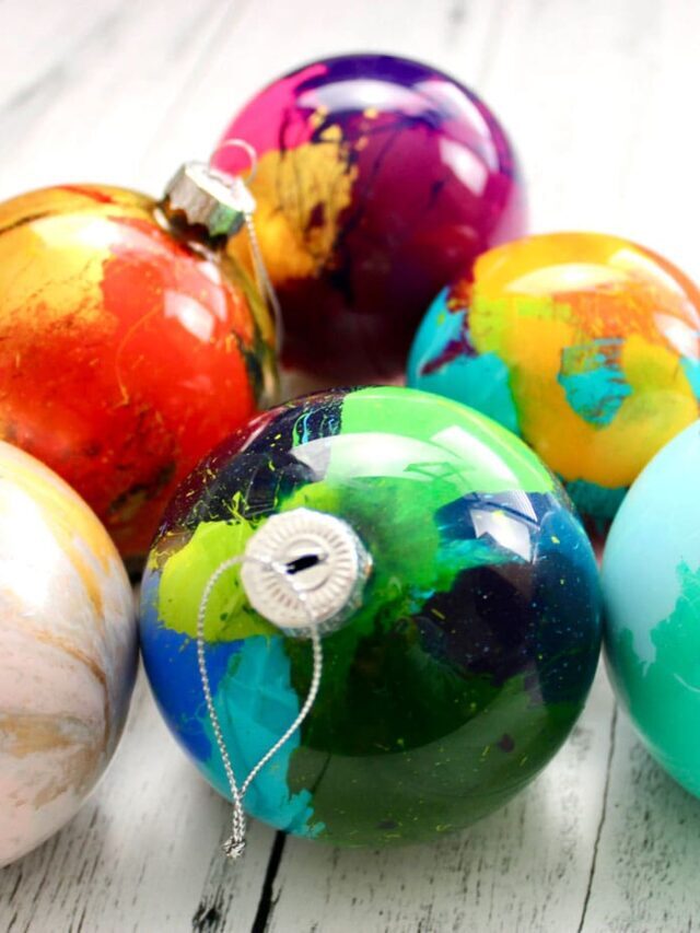DIY Splatter Paint Christmas Ornaments Story