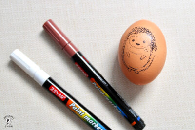 markers coloring egg
