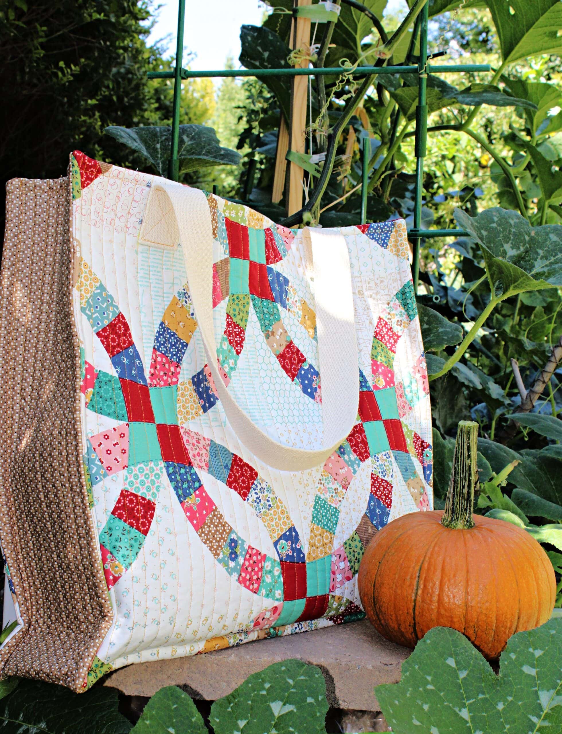 quilted tote bag with pumpkin