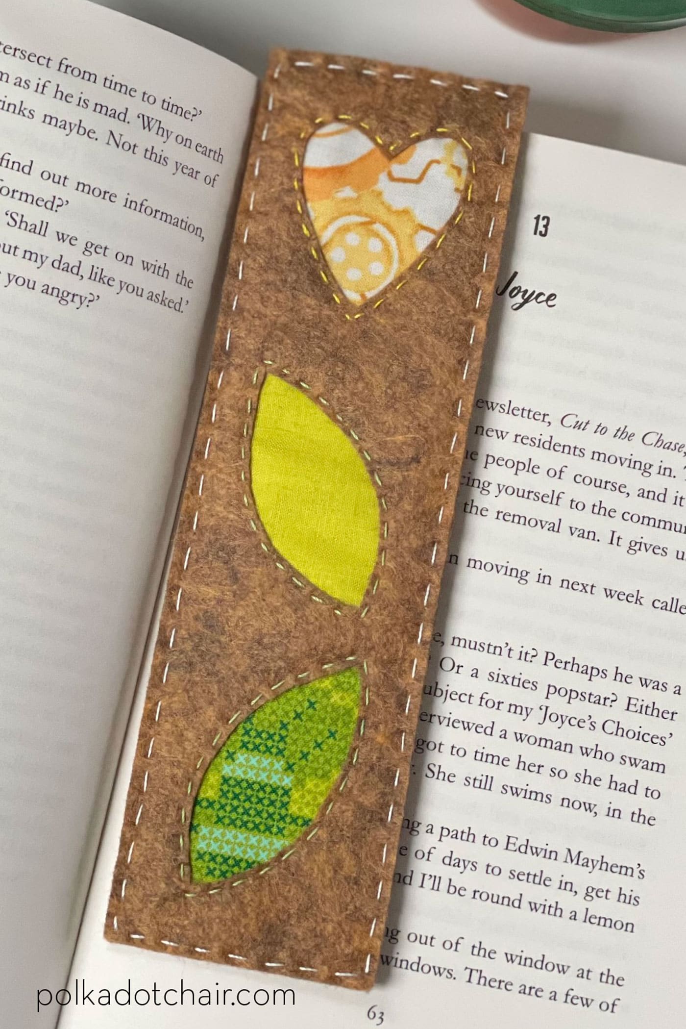 How to Sew a Charming Felt Applique Bookmark